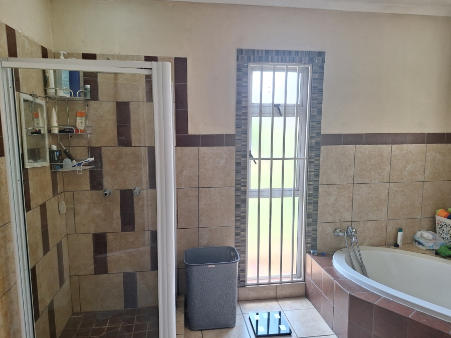 4 Bedroom Property for Sale in Klipview Gauteng