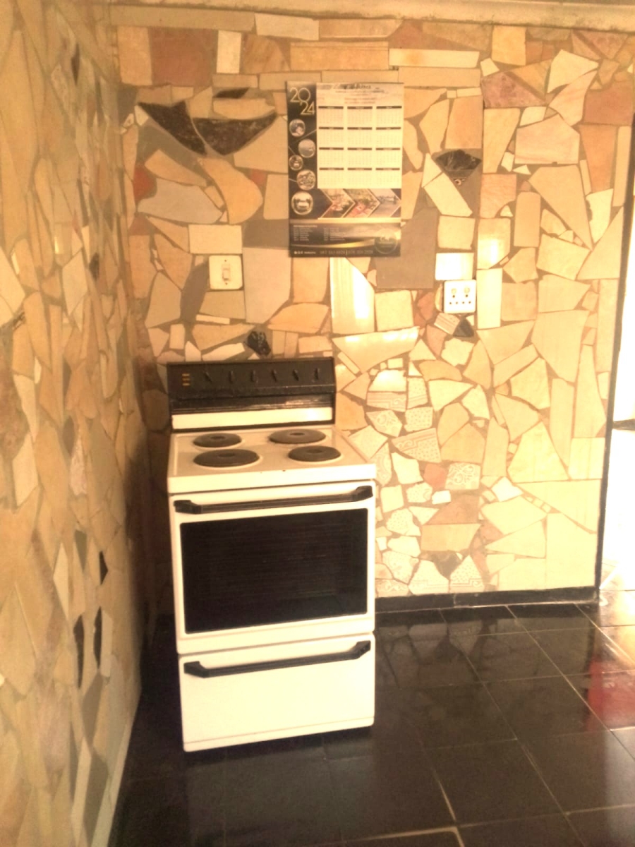 3 Bedroom Property for Sale in Hlongwane Gauteng