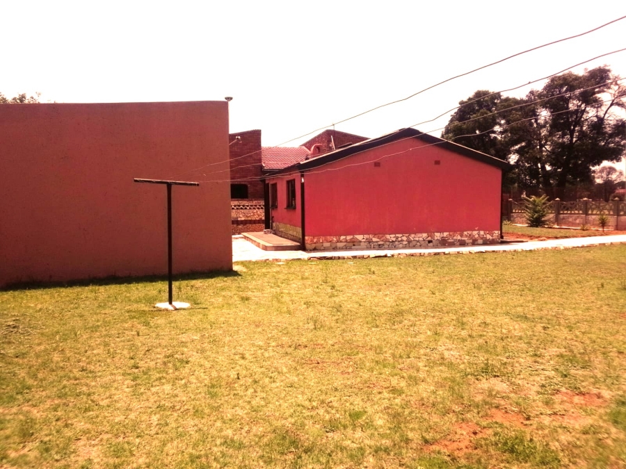 3 Bedroom Property for Sale in Hlongwane Gauteng