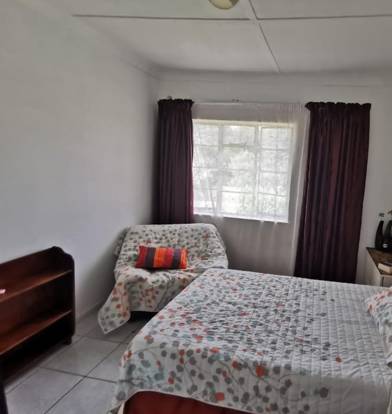 2 Bedroom Property for Sale in Crown Gardens Gauteng