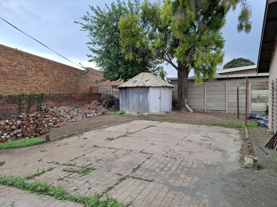 4 Bedroom Property for Sale in Booysens Gauteng