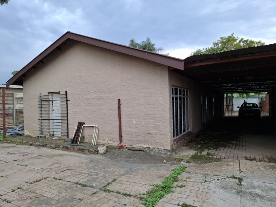 4 Bedroom Property for Sale in Booysens Gauteng