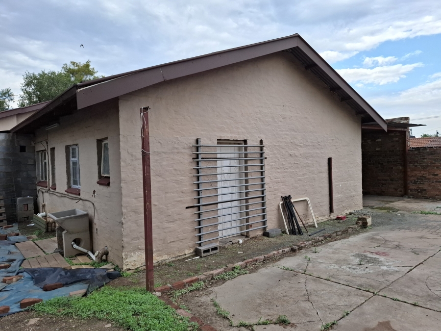 4 Bedroom Property for Sale in Booysens Gauteng