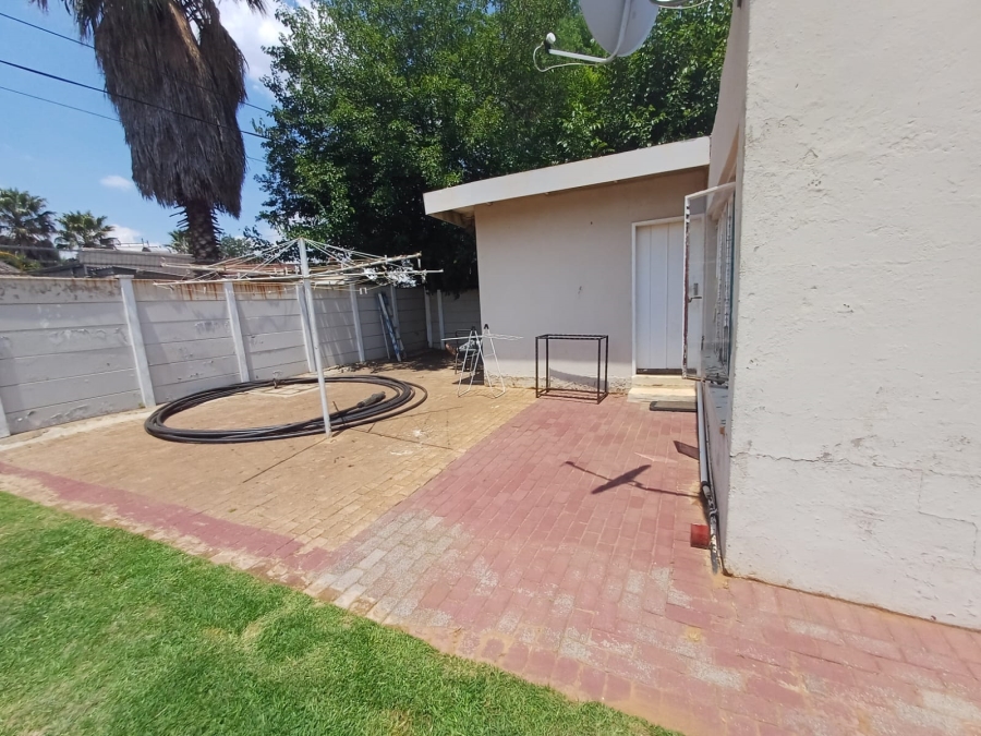 3 Bedroom Property for Sale in Discovery Gauteng