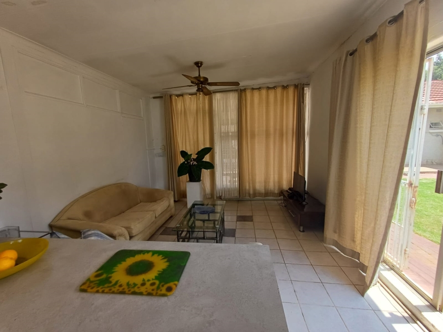 3 Bedroom Property for Sale in Discovery Gauteng