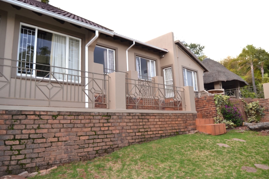 6 Bedroom Property for Sale in Helderkruin Gauteng