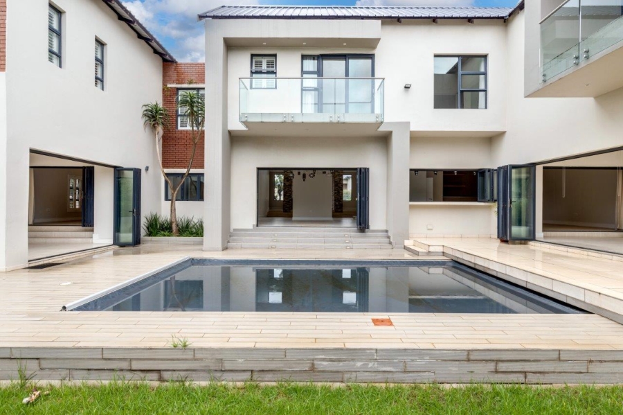 5 Bedroom Property for Sale in Waterfall Country Estate Gauteng