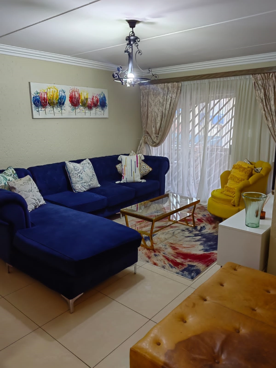 2 Bedroom Property for Sale in Liefde en Vrede Gauteng