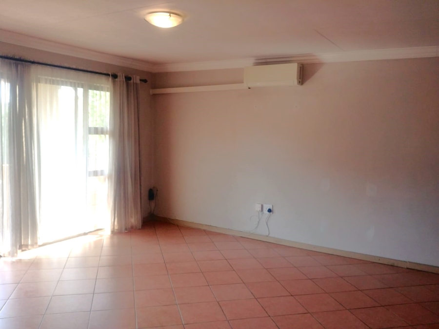 3 Bedroom Property for Sale in Kosmosdal Gauteng