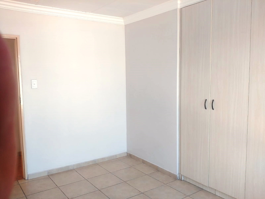 3 Bedroom Property for Sale in Kosmosdal Gauteng