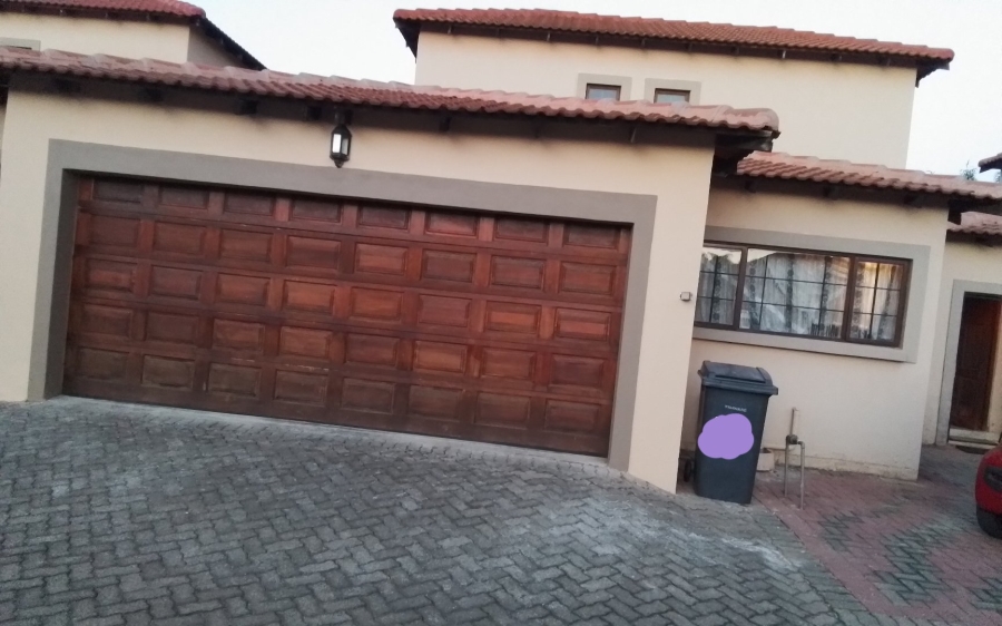 3 Bedroom Property for Sale in Theresa Park Gauteng