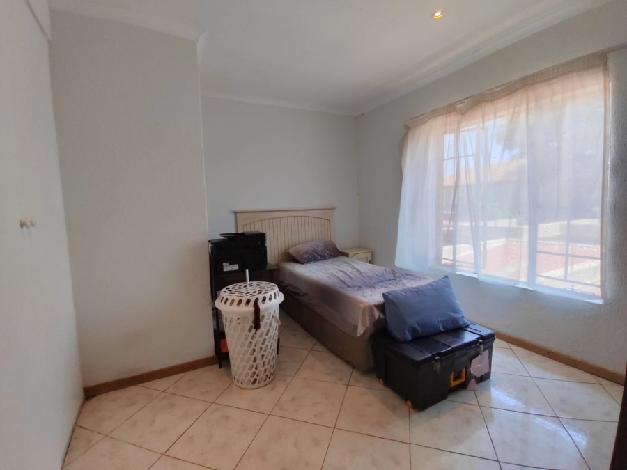 To Let 2 Bedroom Property for Rent in Montana Gauteng