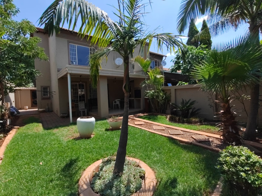 To Let 2 Bedroom Property for Rent in Montana Gauteng