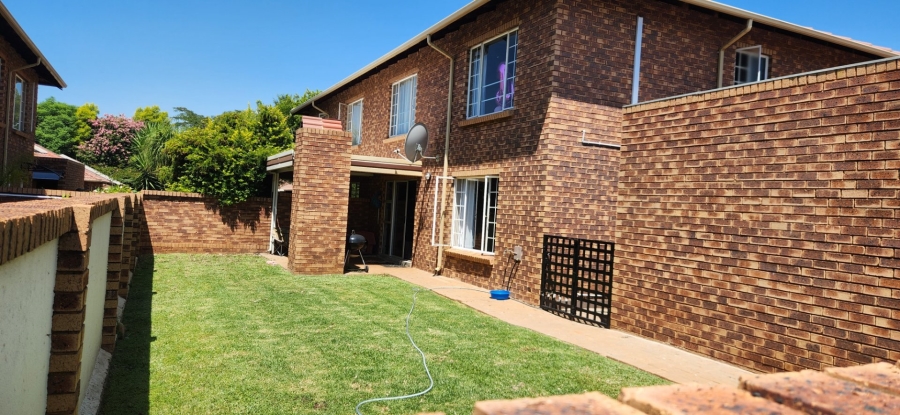 4 Bedroom Property for Sale in Montana Gauteng