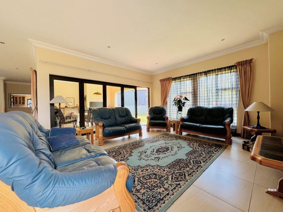 4 Bedroom Property for Sale in Zambezi Country Estate Gauteng