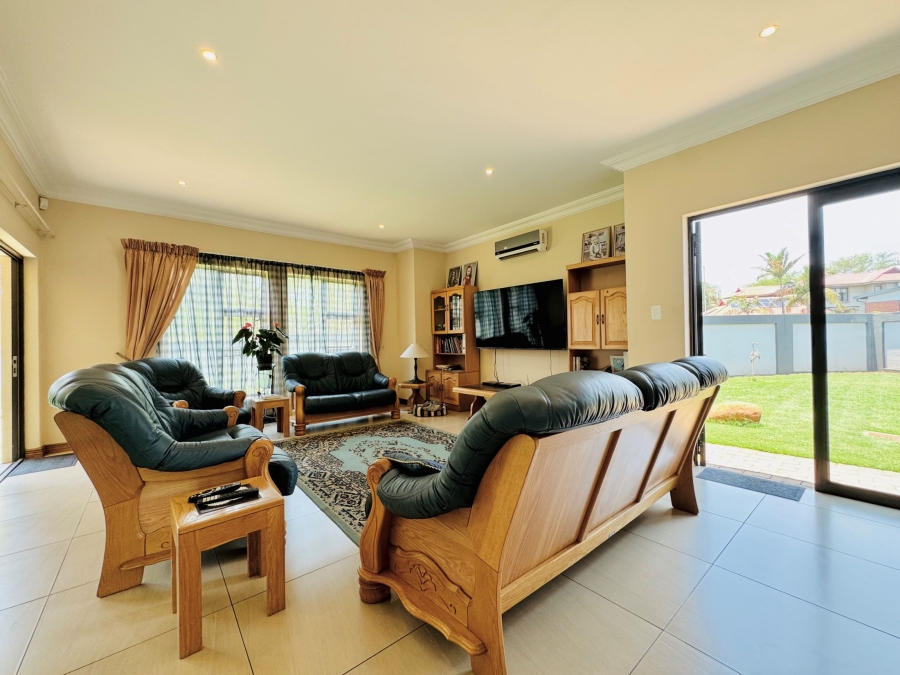 4 Bedroom Property for Sale in Zambezi Country Estate Gauteng