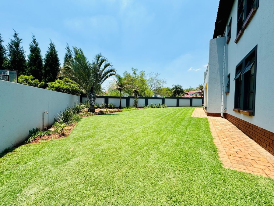 4 Bedroom Property for Sale in Zambezi Country Estate Gauteng