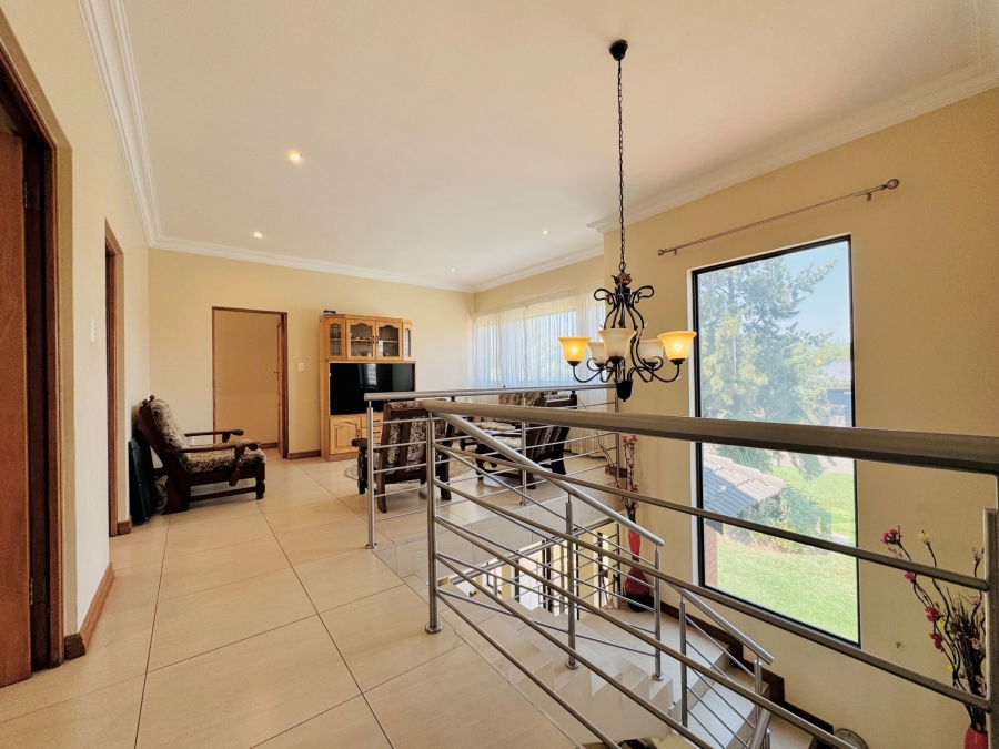 4 Bedroom Property for Sale in Zambezi Country Estate Gauteng