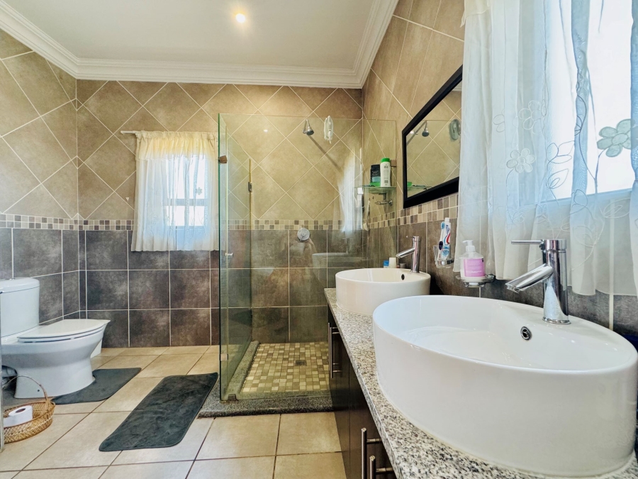 4 Bedroom Property for Sale in Zambezi Country Estate Gauteng