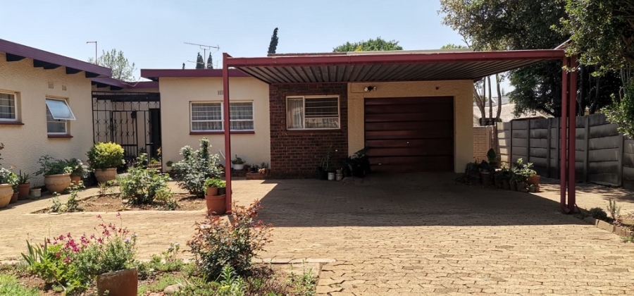 3 Bedroom Property for Sale in Brackenhurst Gauteng