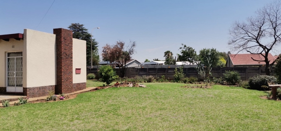 3 Bedroom Property for Sale in Brackenhurst Gauteng