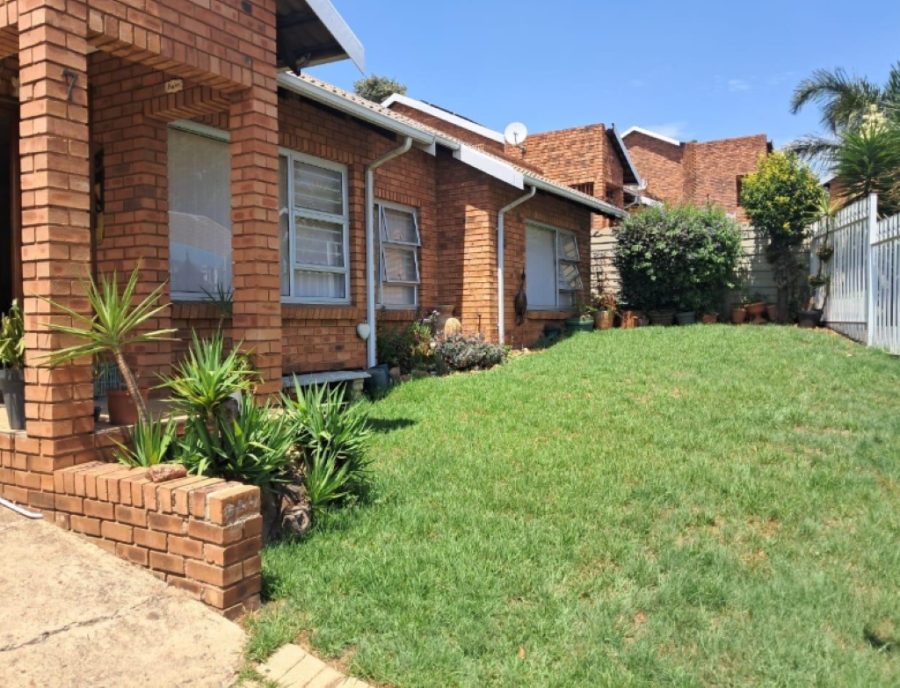 3 Bedroom Property for Sale in Mayberry Park Gauteng