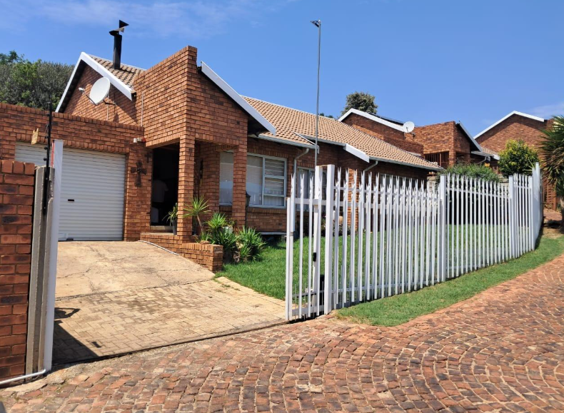 3 Bedroom Property for Sale in Mayberry Park Gauteng