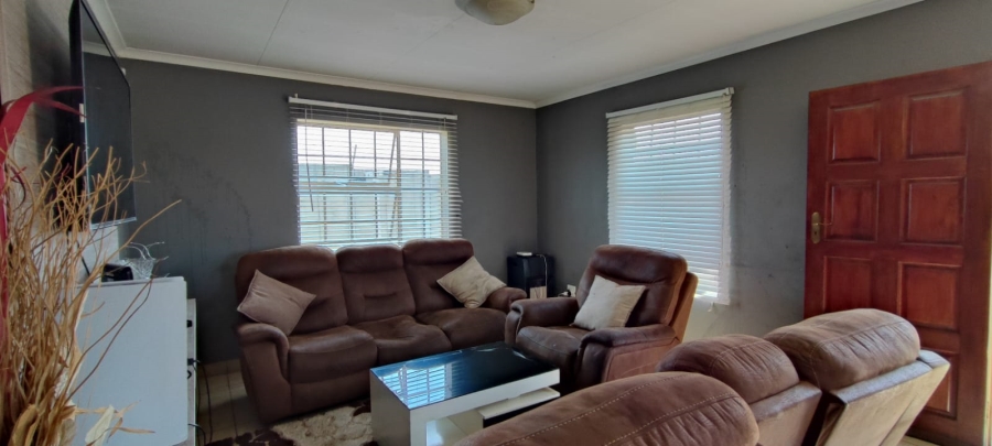 3 Bedroom Property for Sale in Rua Vista Gauteng