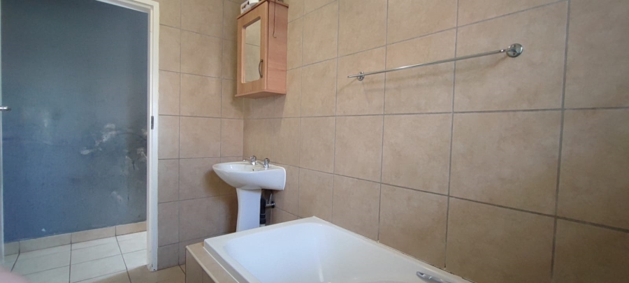 3 Bedroom Property for Sale in Rua Vista Gauteng