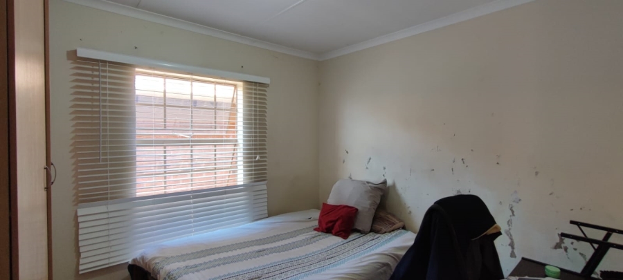 3 Bedroom Property for Sale in Rua Vista Gauteng