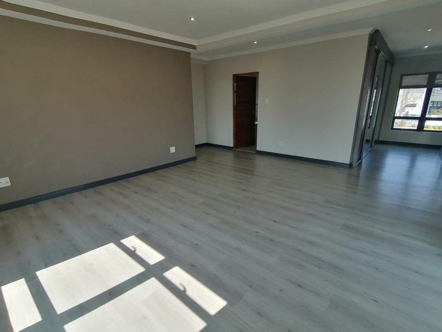 To Let 4 Bedroom Property for Rent in Copperleaf Estate Gauteng