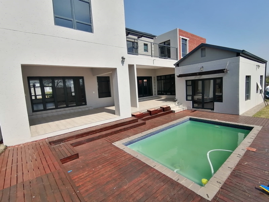 To Let 4 Bedroom Property for Rent in Copperleaf Estate Gauteng