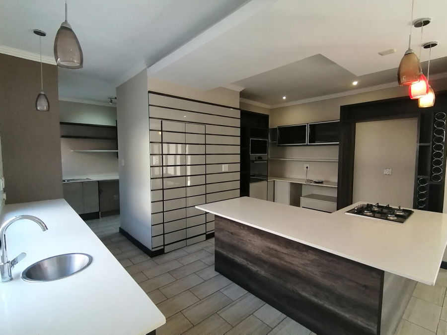 To Let 4 Bedroom Property for Rent in Copperleaf Estate Gauteng