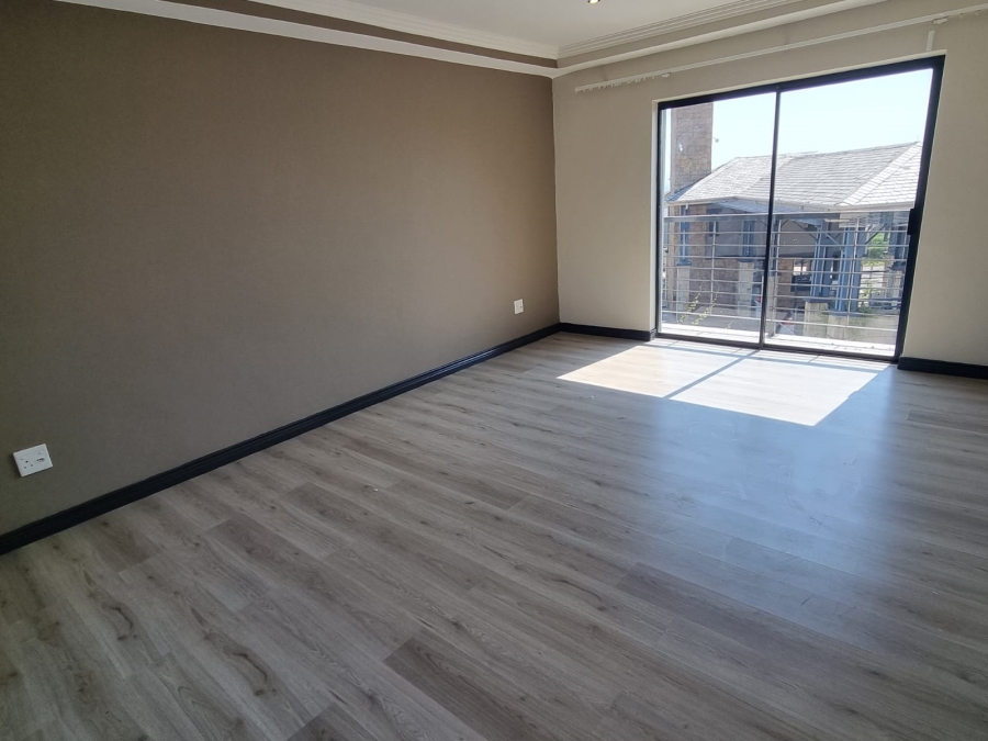 To Let 4 Bedroom Property for Rent in Copperleaf Estate Gauteng