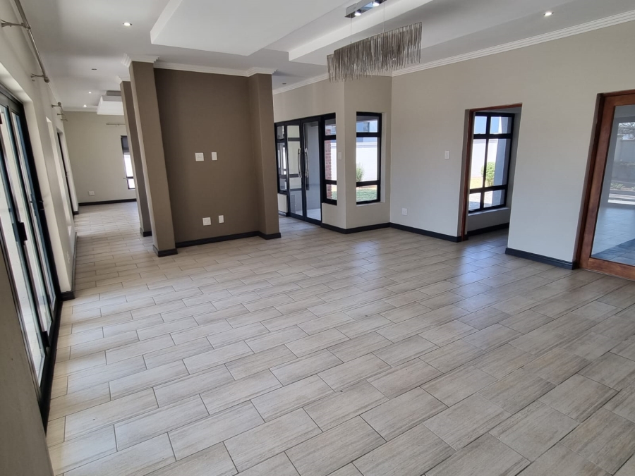 To Let 4 Bedroom Property for Rent in Copperleaf Estate Gauteng