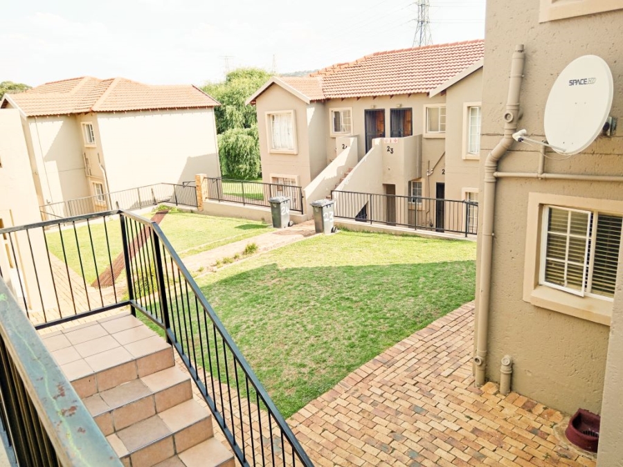 2 Bedroom Property for Sale in Wilgeheuwel Gauteng