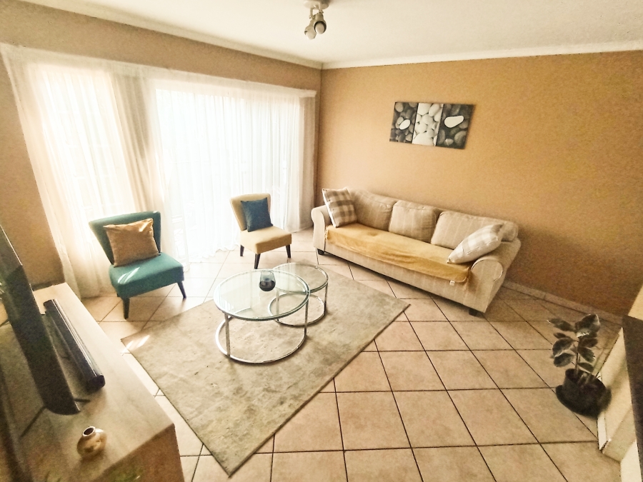 2 Bedroom Property for Sale in Wilgeheuwel Gauteng