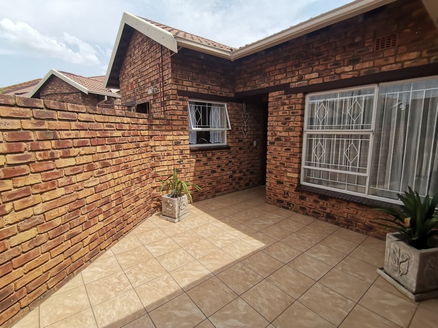 3 Bedroom Property for Sale in Randhart Gauteng