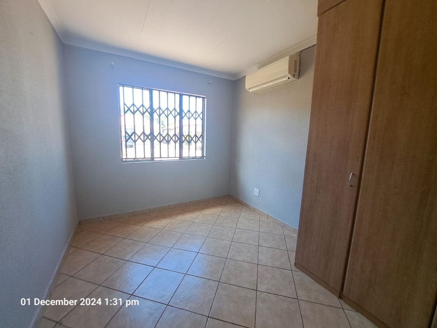 To Let 3 Bedroom Property for Rent in Theresa Park Gauteng