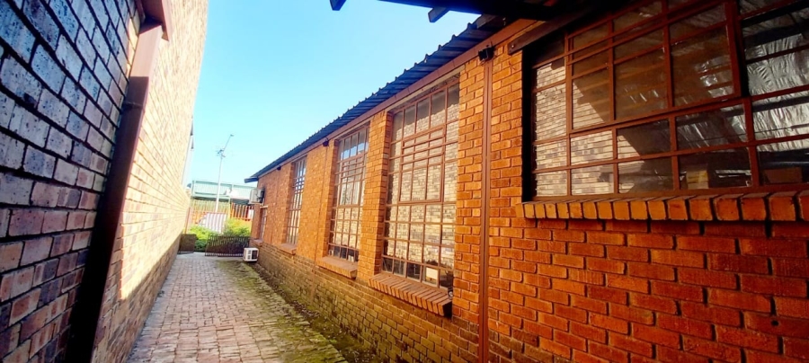 Commercial Property for Sale in Silverton Gauteng