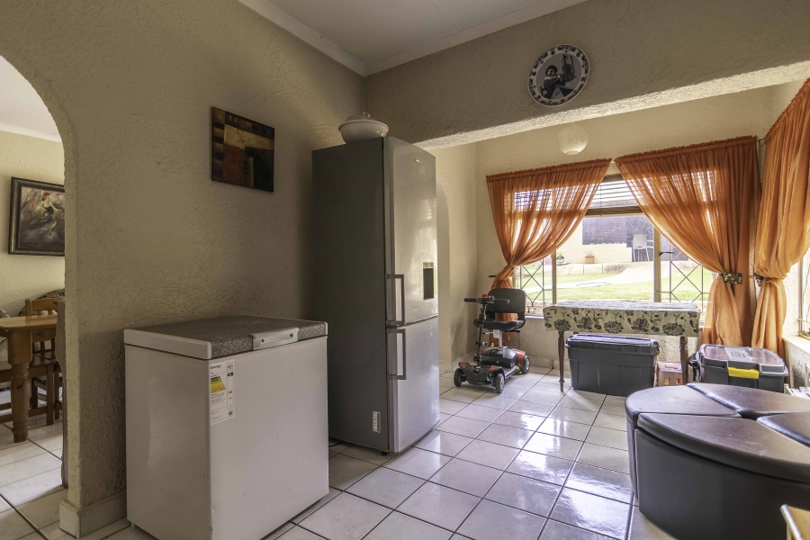 3 Bedroom Property for Sale in Wilro Park Gauteng