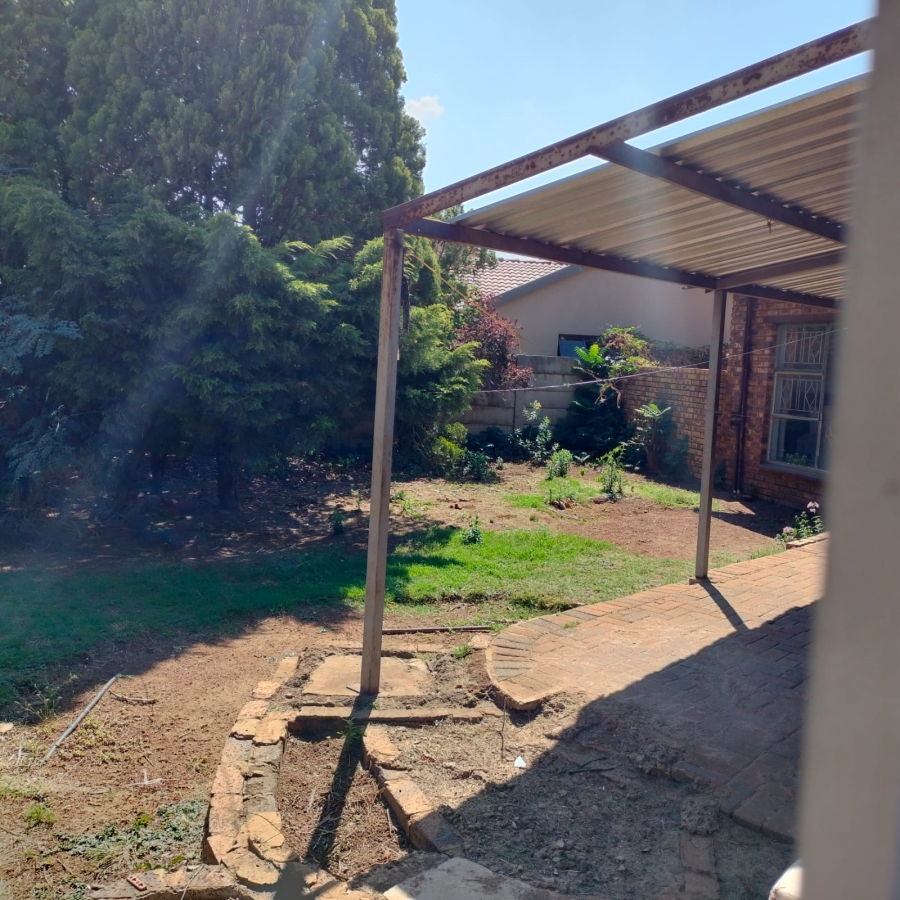 3 Bedroom Property for Sale in Mayberry Park Gauteng