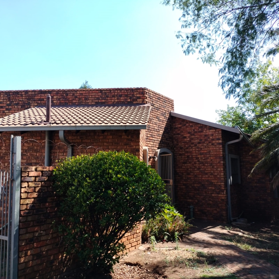 3 Bedroom Property for Sale in Mayberry Park Gauteng