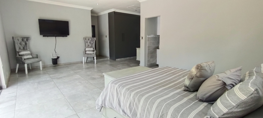 4 Bedroom Property for Sale in Verwoerdpark Gauteng