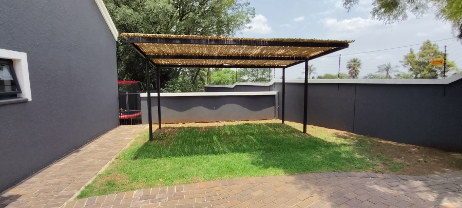 4 Bedroom Property for Sale in Verwoerdpark Gauteng