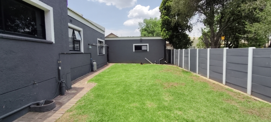 4 Bedroom Property for Sale in Verwoerdpark Gauteng