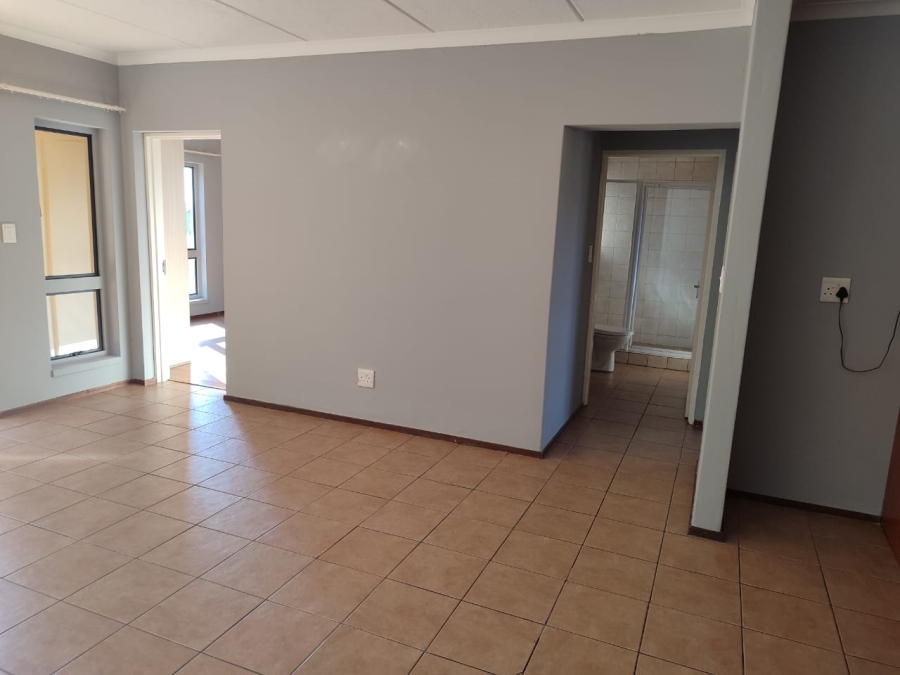 2 Bedroom Property for Sale in Noordwyk Gauteng