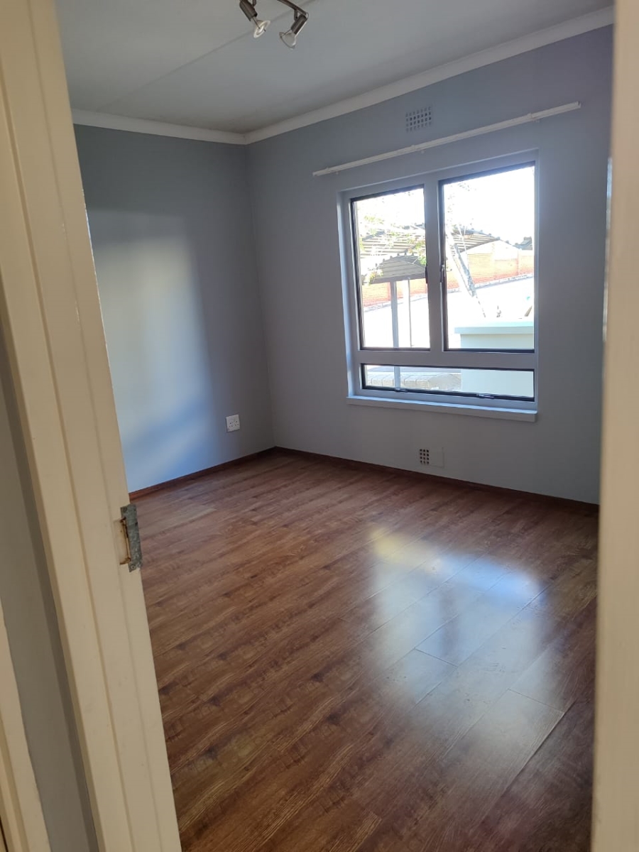 2 Bedroom Property for Sale in Noordwyk Gauteng