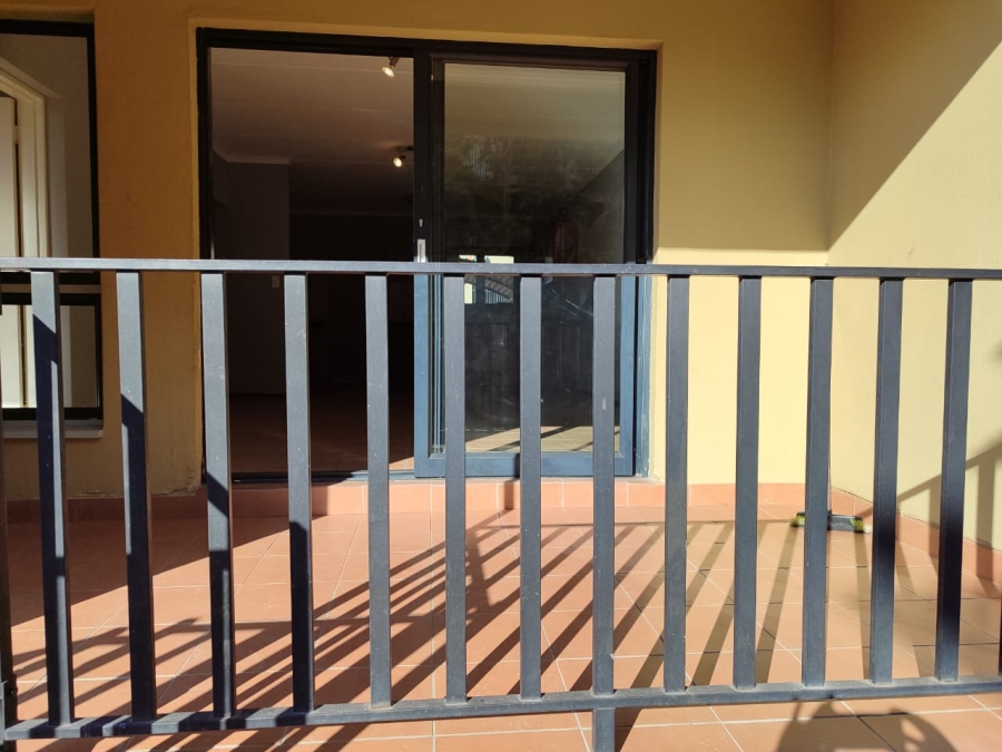 2 Bedroom Property for Sale in Noordwyk Gauteng