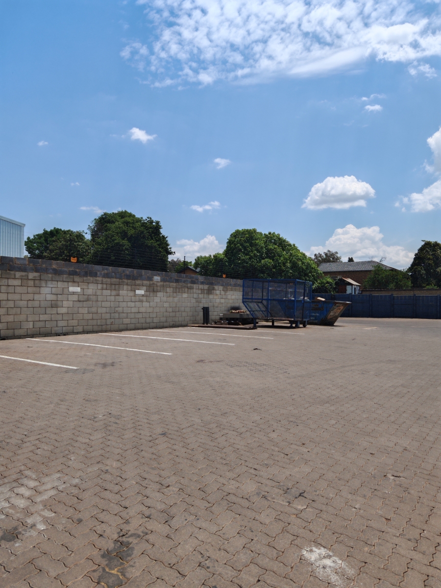 To Let commercial Property for Rent in Hennopspark Gauteng